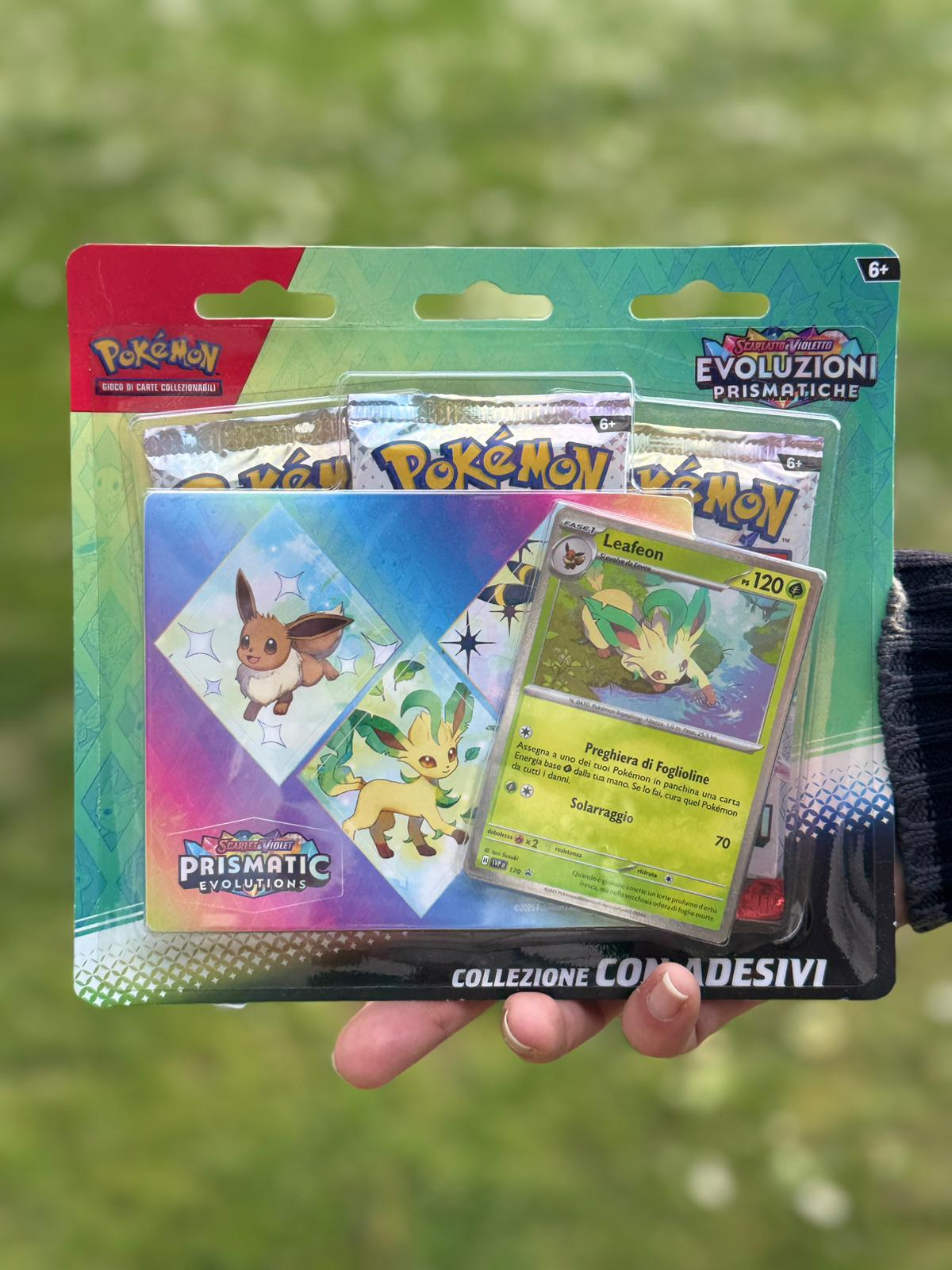 Collezione Evoluzioni Prismatiche con Adesivo Evee, Lefeon e Umbreon (IT)