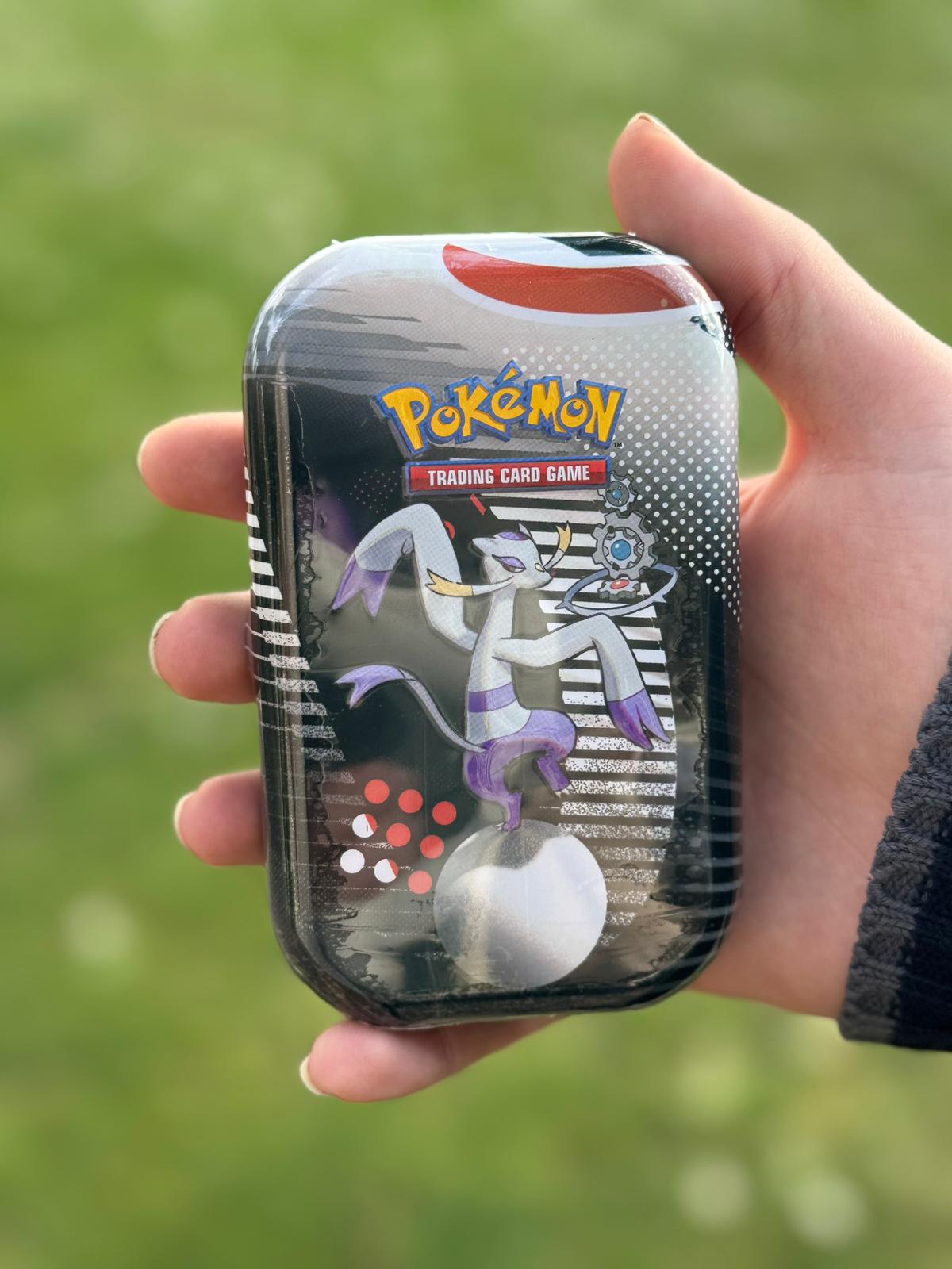 Mini Tin da Collezione Luce Nera e Fuoco Bianco Mienshao e Klinklang (IT)